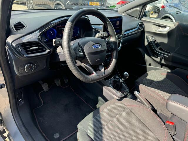 Ford PUMA 1.0 EcoBoost Hybrid ST-Line multi stuur, navi, stoel/stuur verw.