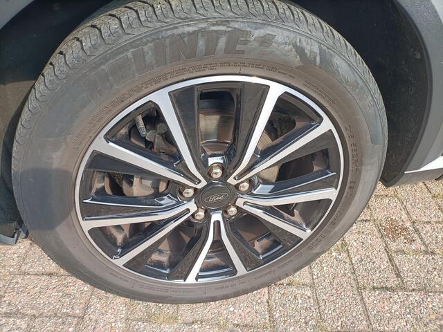 Ford PUMA 125pk Titanium, Navi, AdCruise, Voorruitverw