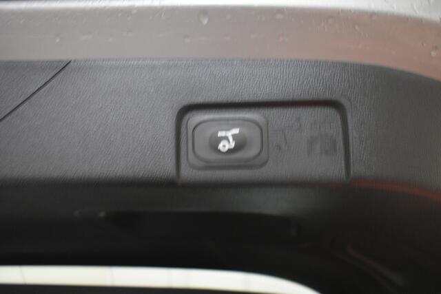 Ford PUMA 1.0 EcoBoost Hybrid ST-Line Trekhaak Camera ELaKlep All Season Banden Stoel verw