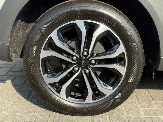 Ford PUMA EcoBoost Hybrid 125pk Titanium Automaat | LED | Cruise | Camera | Clima | Lm velgen |