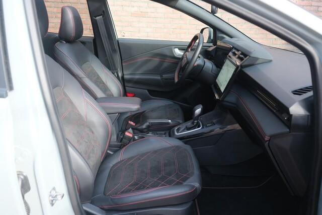 Ford PUMA 1.0 EcoBoost Hybrid 155pk Aut. ST-Line X | Nieuw Model ! | Adaptive Cruise | 360° Camera | Panoramadak | Elektrische Achterklep | Trekhaak | Winter Pakket