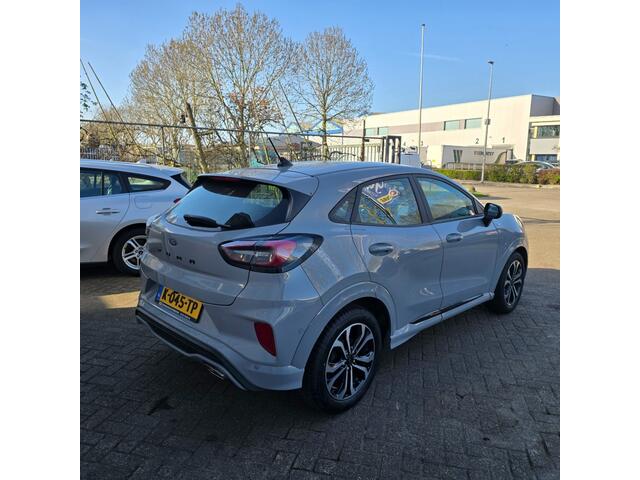 Ford PUMA 1.0 Ecoboost Hybrid St-line Automaat. BTW auto
