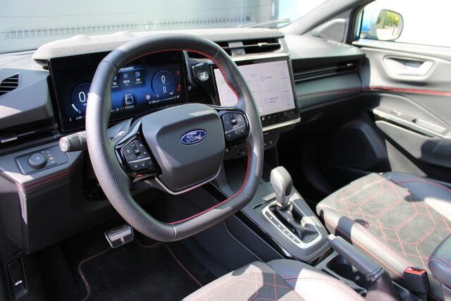 Ford PUMA 1.0 EcoBoost Hybrid ST-Line X | Nieuw model | Panoramadak | Trekhaak | BLIS | Carplay | Camera | Adaptieve cruise