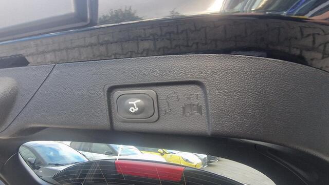 Ford PUMA 1.0 EcoBoost Hybrid Titanium 125pk | Driver Assistance Pack | Winterpack | Keyless Pack | Elek. Achterklep | SYNC 4 Navigatie