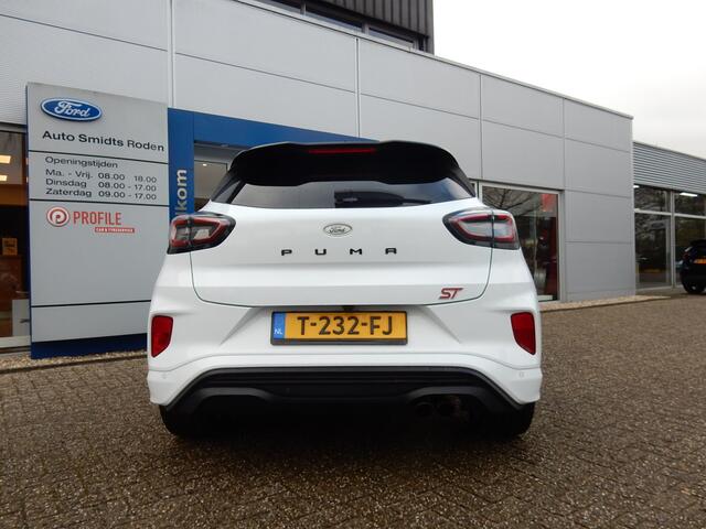 Ford PUMA 1.5 200PK EcoBoost ST-X | Recaro | Winter pack | Camera | 19-inch | LED |