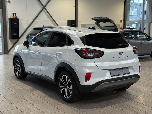 Ford PUMA EcoBoost Hybrid 125pk Titanium | Elek achterklep | Winterpack | Adapt. Cruise | Dodehoek detectie | 360 Camera |Fabr. Gar. t/m 04-2029