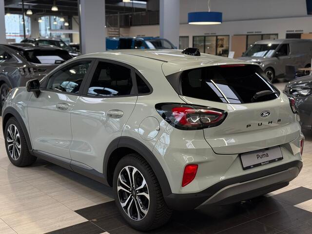 Ford PUMA EcoBoost Hybrid 125pk Titanium | Winterpack | Adapt. Cruise | Dodehoek detectie | 360 Camera | All-season banden | Fabr. Gar. t/m 01-2029 |