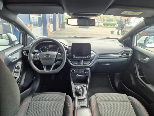 Ford PUMA 1.0 EB HYB. ST-LINE Stuur/stoel verwarming, Carplay, Camera, ALL IN prijs.