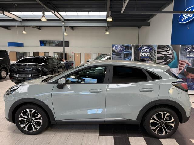 Ford PUMA EcoBoost Hybrid 155pk Titanium | Winterpack | Adapt. Cruise | Dodehoek detectie | 360 Camera | All-season banden | Fabr. Gar. t/m 05-2029 |