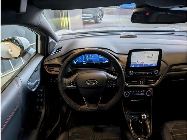 Ford PUMA 125pk ST-Line X Half Leer B&O Navi Camera Parking pack Privacy glass All Season Banden