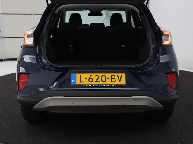 Ford PUMA 1.0 EcoBoost Hybrid Titanium | Panoramadak | Stoelverwarming | Adaptive cruise | Camera | Carplay | Full LED | Stuurverwarming | Side Assist | Navigatie | Parkeerhulp | Climate control