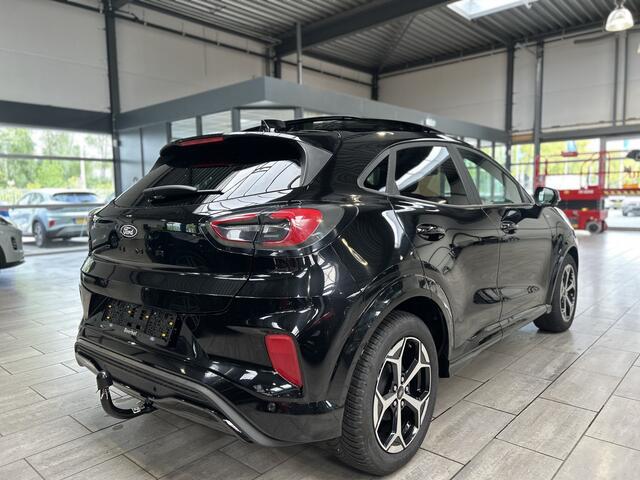 Ford PUMA EcoBoost Hybrid 125 pk ST-Line | Trekhaak | Winter Pack | Pano | 360° Camera | Matrix LED | Adapt. Cruise | El. a. klep
