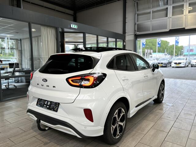 Ford PUMA EcoBoost 125 pk Hybrid ST-Line | Trekhaak | Winter Pack | Adapt. Cruise | Pano | Full LED | Elektr. achterklep |