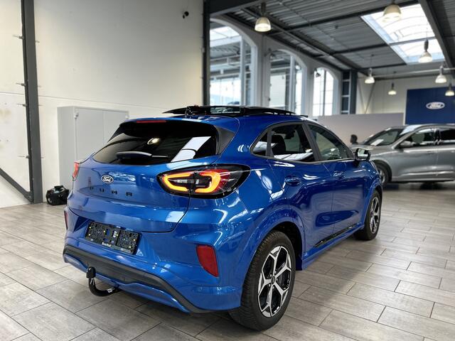 Ford PUMA EcoBoost 125 pk Hybrid ST-Line | Trekhaak | Winter Pack | Adapt. Cruise | Pano | Full LED | Elektr. achterklep |