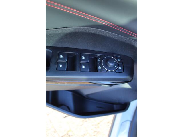 Ford PUMA 1.0 EcoBoost Hybrid ST-Line X Climate control , Navigatie , Camera , Elek.Achterklep , Sync4 Fabrieksgarantie t/m 01-08-2028 ,