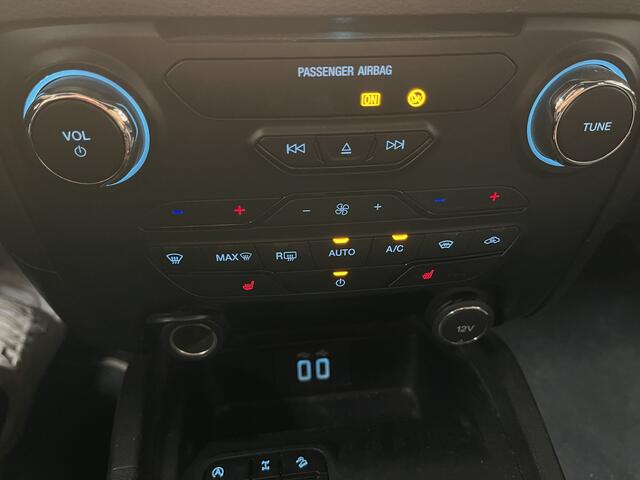 Ford RANGER 2.0 EcoBlue 213 pk Wildtrak Supercab | Trekhaak | Camera | Leer | Adapt. cruise | Roller top | Stoelverw. | Apple Carplay