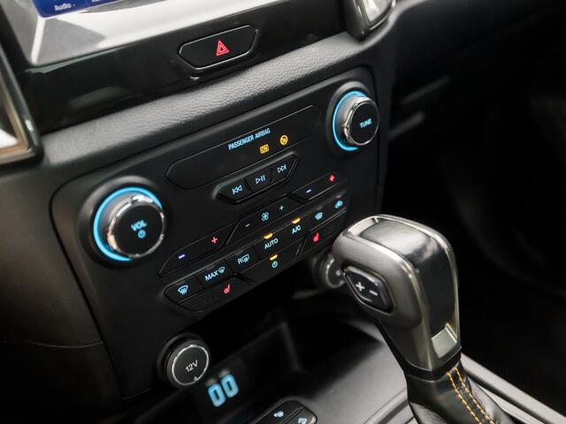 Ford RANGER 2.0 EcoBlue Wildtrak Supercab 213Pk Automaat (APPLE CARPLAY, GROOT NAVI, CAMERA, LEDER, TREEPLANKEN, TREKHAAK, ZWART HEMEL, STOELVERWARMING, KEYLESS, NIEUWSTAAT)