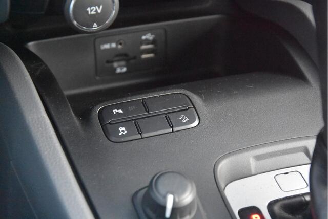 Ford RANGER 2.2 TDCi Limited Supercab | Trekhaak 3500kg |