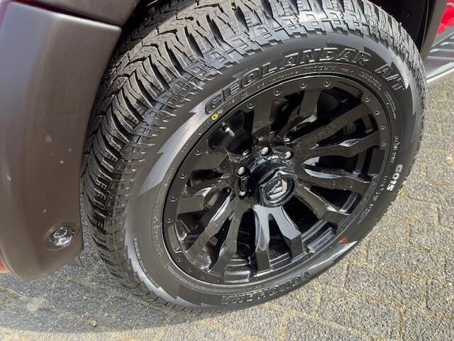 Ford RANGER 3.0 TD V6 AUT 241 PK EURO 6 2P VAN BPM VRIJ 3500 KG TREKGEWICHT V.A 58.900 Unieke 6 cylinder diesel motor ZONDER BPM FISCAAL VOORDELIG . AFGEBEELDE ACCESSOIRES TEGEN MEERPRIJS rijklaar ¤ 61.900 excl btw raptor pack BLACK WHEELS 20 TYRES AT FENDERS 