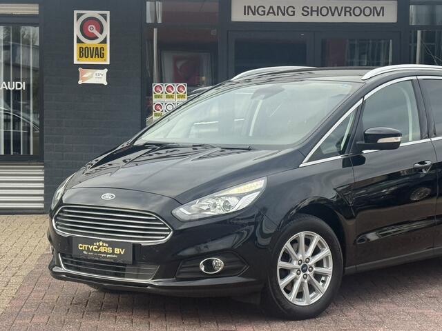 Ford S-MAX 1.5 Titanium 7p. 161 pk navigatie climate ctr cruise ctr keyless entry lmv 17 inch trekhaak xenon led dealer onderhouden