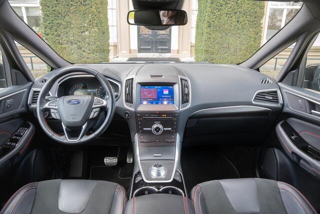 Ford S-MAX 2.5 FHEV ST-Line 7p. 2E PAASDAG GEOPEND 10:00 - 16:00