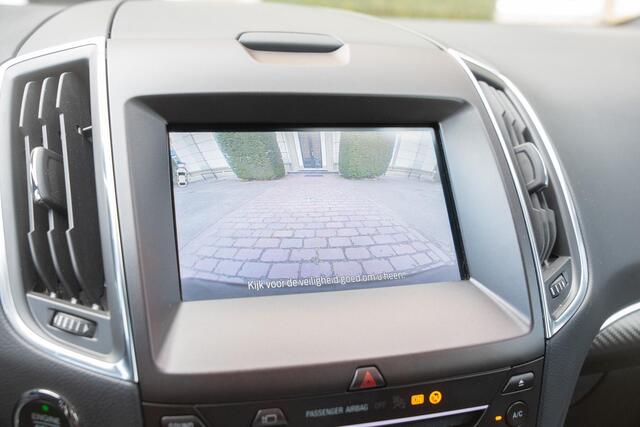 Ford S-MAX 2.5 FHEV ST-Line 7p. 2E PAASDAG GEOPEND 10:00 - 16:00