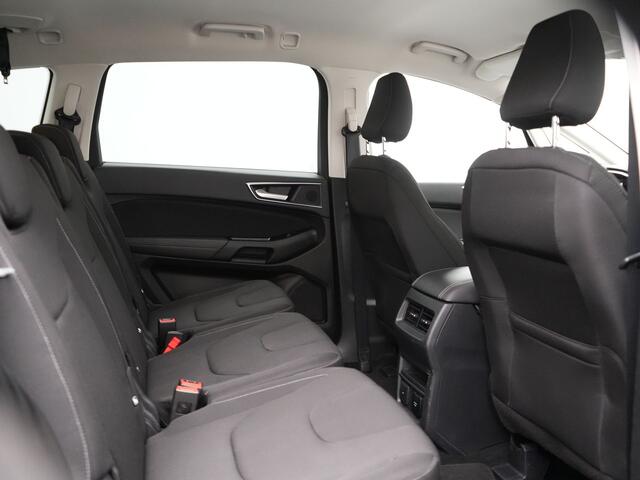 Ford S-MAX 2.0 Titanium 7 Persoons 241pk Dealer O.H. | 360 Camera | Stoelen & Stuur Verwarmd | LED Koplampen | Keyless | Apple Carplay | Navigatie | DAB | Cruise Control | Sfeerverlichting |