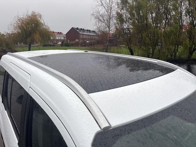 Ford TOURNEO CONNECT Grand 1.5 TDCi Titanium 7p. Airco ACC Cr-Control Panoramadak CarPlay