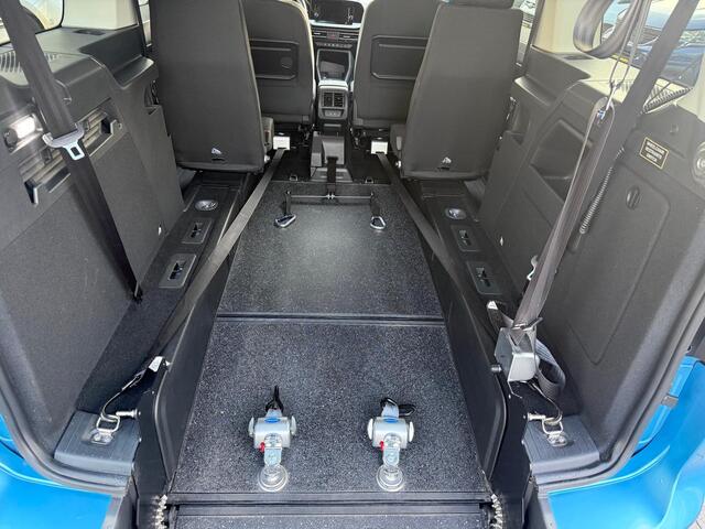 Ford TOURNEO CONNECT L2 Rolstoelauto Automaat 4+1 (verlengde ombouw) - 1e Eigenaar - NIEUWSTAAT