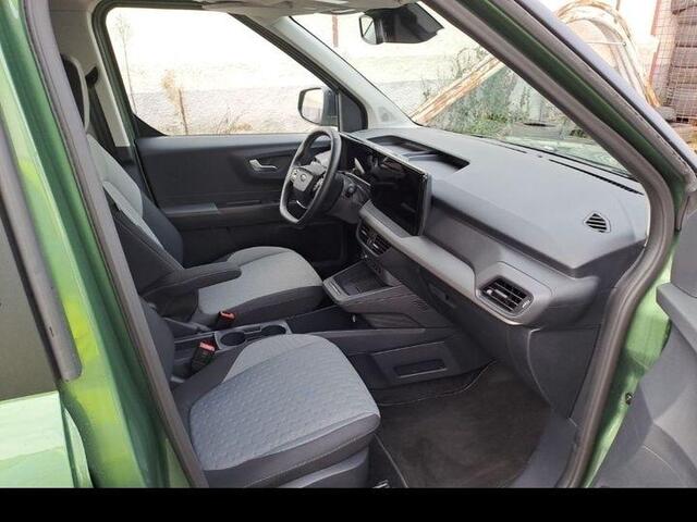 Ford TOURNEO COURIER E-Tourneo Limited 44 kWh 136pk | Driver Assistance pack incl. Navigatie | 5 Persoons! | Winterpack