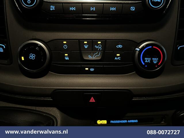 Ford TRANSIT 2.0 TDCI 130pk L2H2 Euro6 Airco | Camera | Navigatie | Apple Carplay | Android Auto LED, Cruiscontrol, Verwamde voorruit, Bijrijdersbank, Parkeersensoren