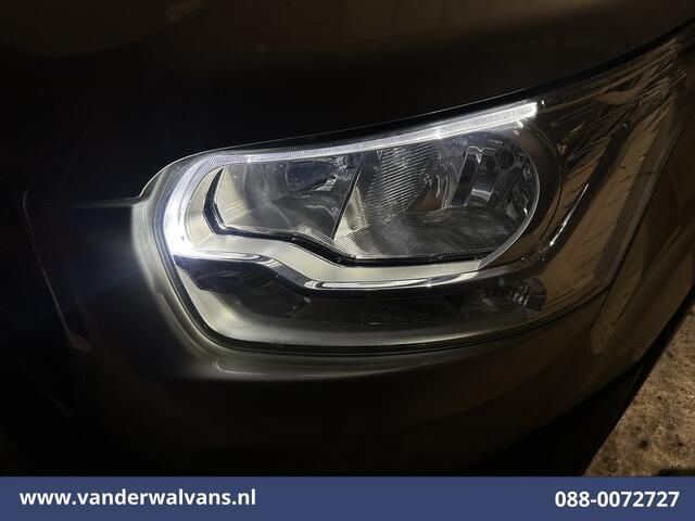 Ford TRANSIT 2.0 TDCI 131pk L2H2 Euro6 Airco | Camera | Navigatie | Apple Carplay | Android Auto LED, Cruiscontrol, Verwarmde Voorruit, Bijrijdersbank, Parkeersensoren, 2550kg trekvermogen