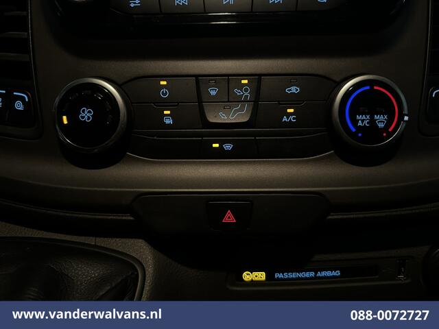 Ford TRANSIT 2.0 TDCI 130pk L2H2 Euro6 Airco | Camera | Navigatie | Apple Carplay | Android Auto LED, Cruiscontrol, Verwarmde Voorruit, Parkeersensoren, Bijrijdersbank