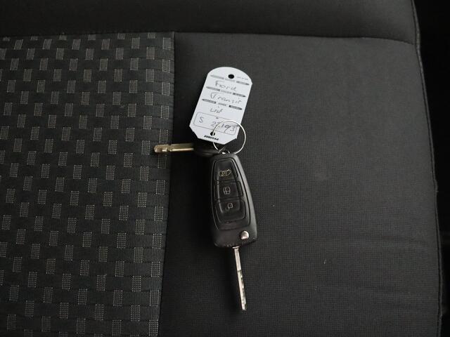 Ford TRANSIT 2.0TDCI 130PK L3H2 Imperiaal | Trekhaak | Gate Locks | Betimmering | 3-Persoons | Airco | Cruise