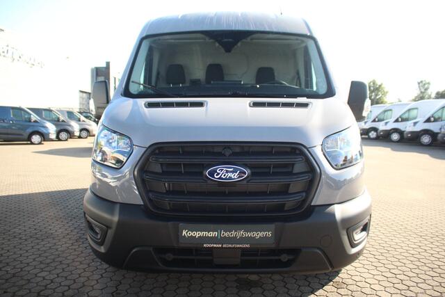 Ford TRANSIT 350 2.0TDCI 165pk L2H2 Trend | Automaat | 2800kg trekgewicht | L+R Zijdeur | Carplay/Android | Camera | Cruise | Sync 4 13" | Lease 645,- p/m