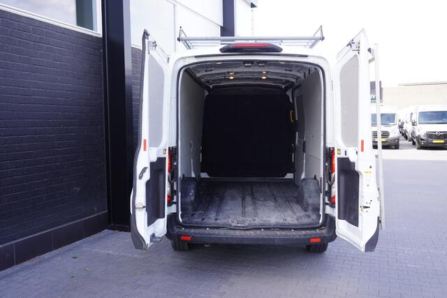 Ford TRANSIT 2.0 TDCI 130PK L3H2 EURO 6 - Airco - Navi - Cruise - Camera - ¤ 16.900,- Excl.