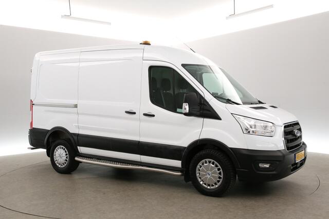 Ford TRANSIT 350 2.0 TDCI L2H2 | 170PK | 2800KG Trekgew. | Trekhaak | Airco | Camera | 3 Persoons | Cruise | Navigatie | Parkeersens.