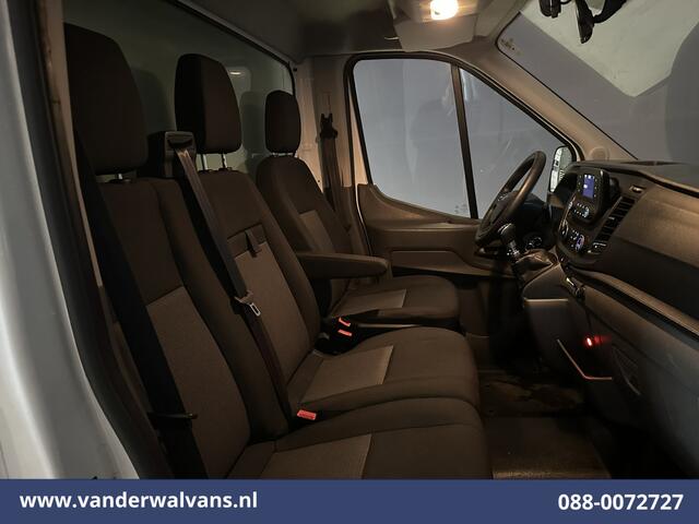 Ford TRANSIT 2.0 TDCI 130pk Bakwagen 221cm hoog Laadklep Euro6 Airco | 3-Zits | Camera Verwarmde voorruit, Bijrijdersbank, 2750kg Trekvermogen