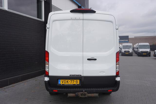 Ford TRANSIT 2.0 TDCI 170PK Automaat L2H2 EURO 6 - Airco - Navi - Cruise - Trekhaak - ¤16.900,- Excl.