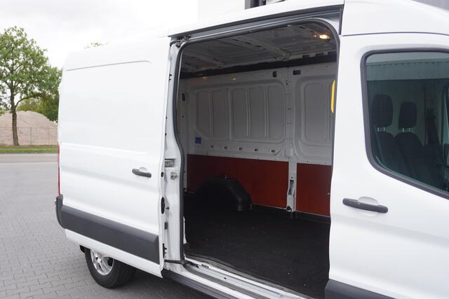 Ford TRANSIT 2.0 TDCI 130PK L3H2 EURO 6 - Airco - Cruise - Camera - ¤ 10.900,- Excl.