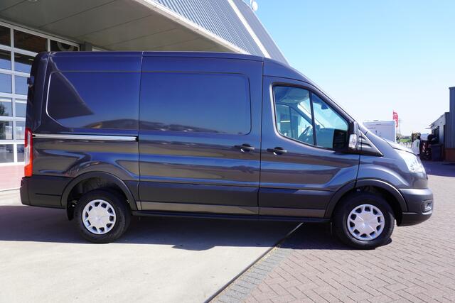 Ford TRANSIT 350 2.0 TDCI 165pk L2H2 Trend Automaat Schuifdeur L+R nr. V815 | Camera | Cruise | Trekhaak | Laadruimte pakket