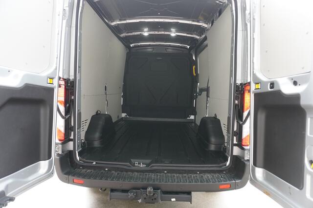 Ford TRANSIT 350M 2.0 TDCI 165pk L2H2 Trend Automaat Schuifdeur L+ R nr. V816 | Camera | Cruise | Trekhaak | Laadruimte pakket