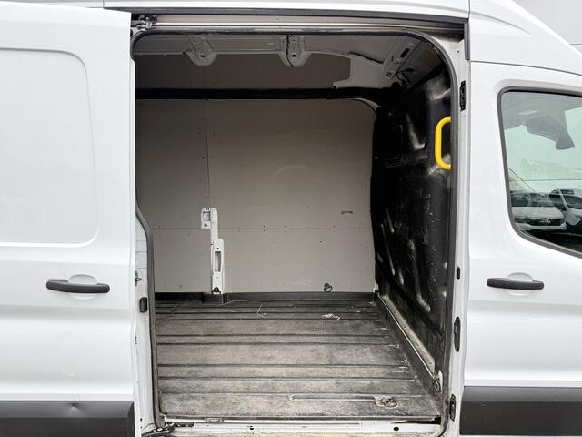 Ford TRANSIT 350 2.0 TDCI 170pk L3H3 170PK Airco Cruise Control Parkeersensoren voor achter