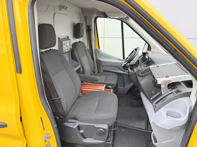 Ford TRANSIT 350 2.0 TDCI 130pk Elektrisch Imperiaal Volledige Carval Inbouw Airco Cruise Control Camera Navigatie Standkachel Parkeersensoren voor achter