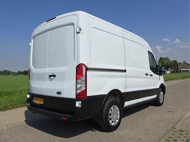 Ford TRANSIT 350 2.0 TDCI L2 H2 - 130 Pk - Euro 6 - Airco - Cruise Control