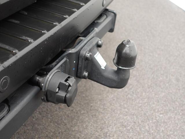 Ford TRANSIT 350 2.0 TDCI 165pk L4H3 Trend Automaat Camera Trekhaak Cruise control Parkeersensoren