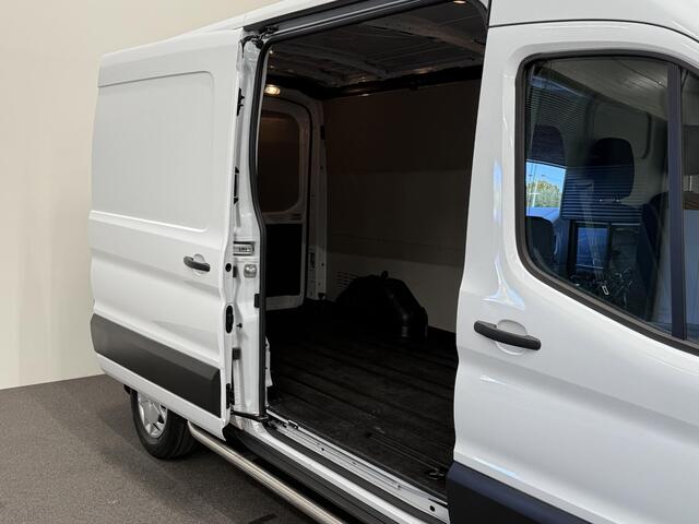 Ford TRANSIT 330 2.0 TDCI Automaat L3H2 Trend Airco Navi Trekhaak Cruise Control Camera Side bars