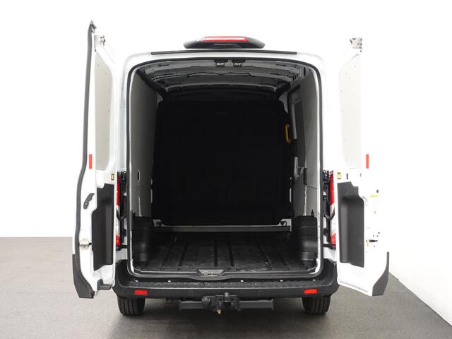 Ford TRANSIT 310 2.0 TDCI L2H2 Trend Automaat Airco Navigatie Bluetooth Camera Cruise Control Trekhaak