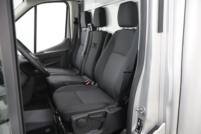 Ford TRANSIT 350 2.0 TDCI L4H1 Trend Bakwagen | Uit voorraad leverbaar | Karhof Gesloten Bak + Overloopklep | Kenteken 2024 | Bluetooth | Cruise Control | Voorruitverwarming | Laadvermogen 1200KG + |