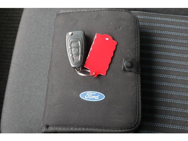 Ford TRANSIT 350 2.2 TDCI L2H2 DC Trend | Dubbel Cabine | 7 Zits | Airco | Navigatie | Camera |